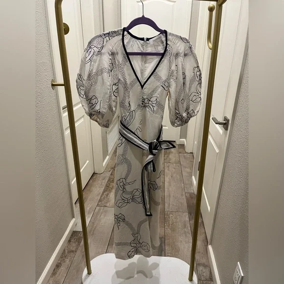 Zimmermann Day Midi in Navy Bows Ivory/Navy Linen Dress w/ Matching Tie  Size 0 is available for purchase on au PAY Market - Imported Goods Online  Store Co.Ltd. | au PAY Market -